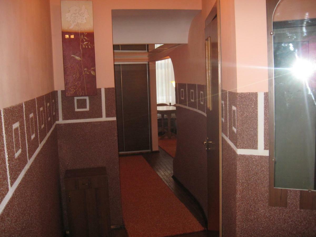 2-Х Рівнева Квартира В Центрі Університет Франка З Парковкою Lviv Ngoại thất bức ảnh